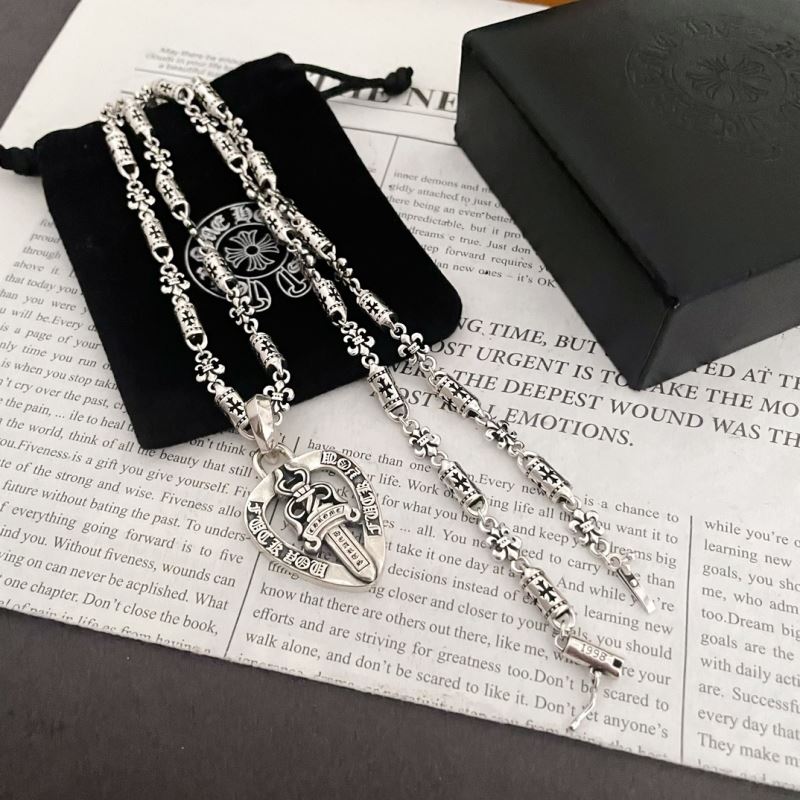 Ch**me He**ts necklaces